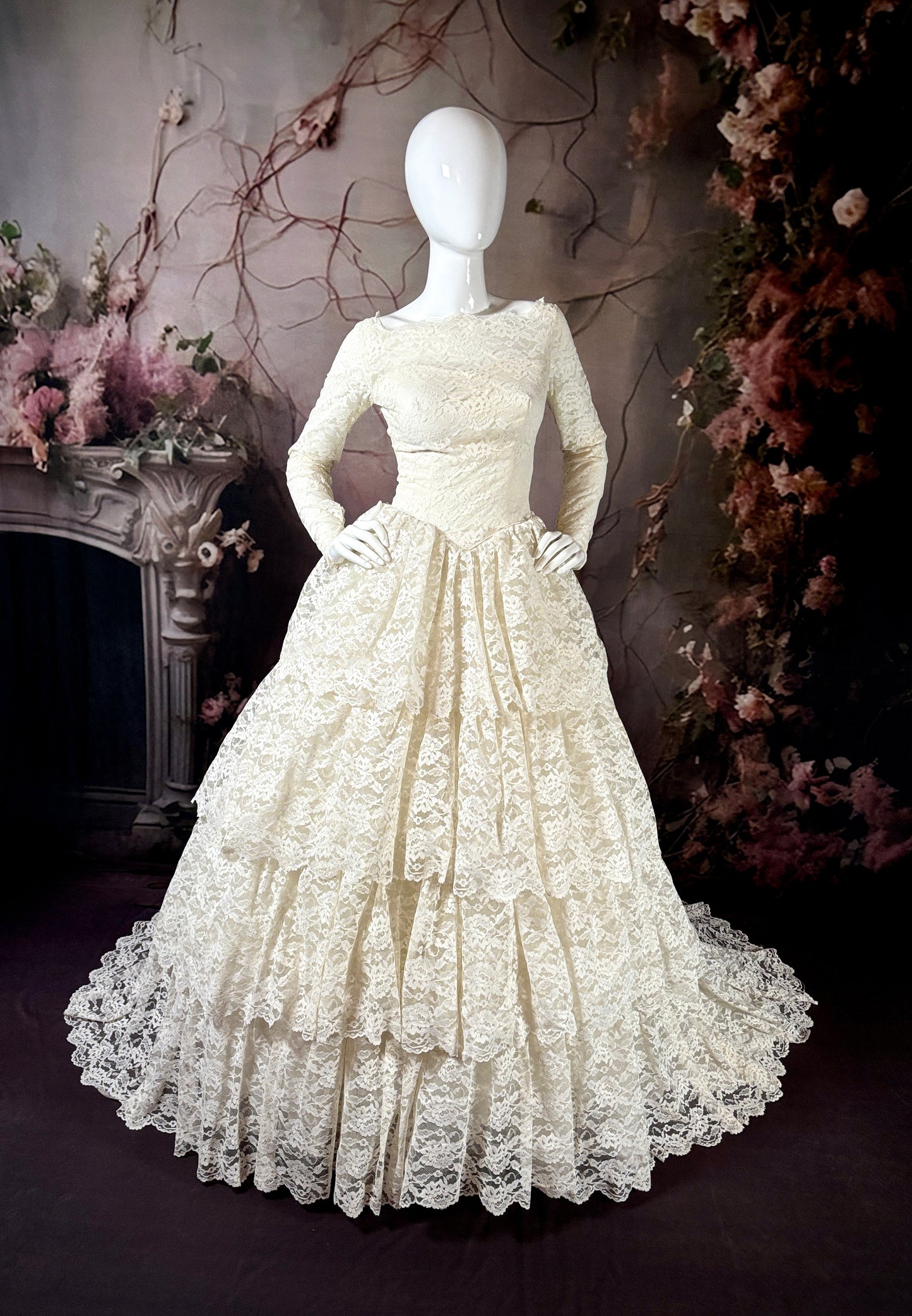1950s Chantilly Lace Cupcake Tiered Wedding Dress & Sweeping Train
