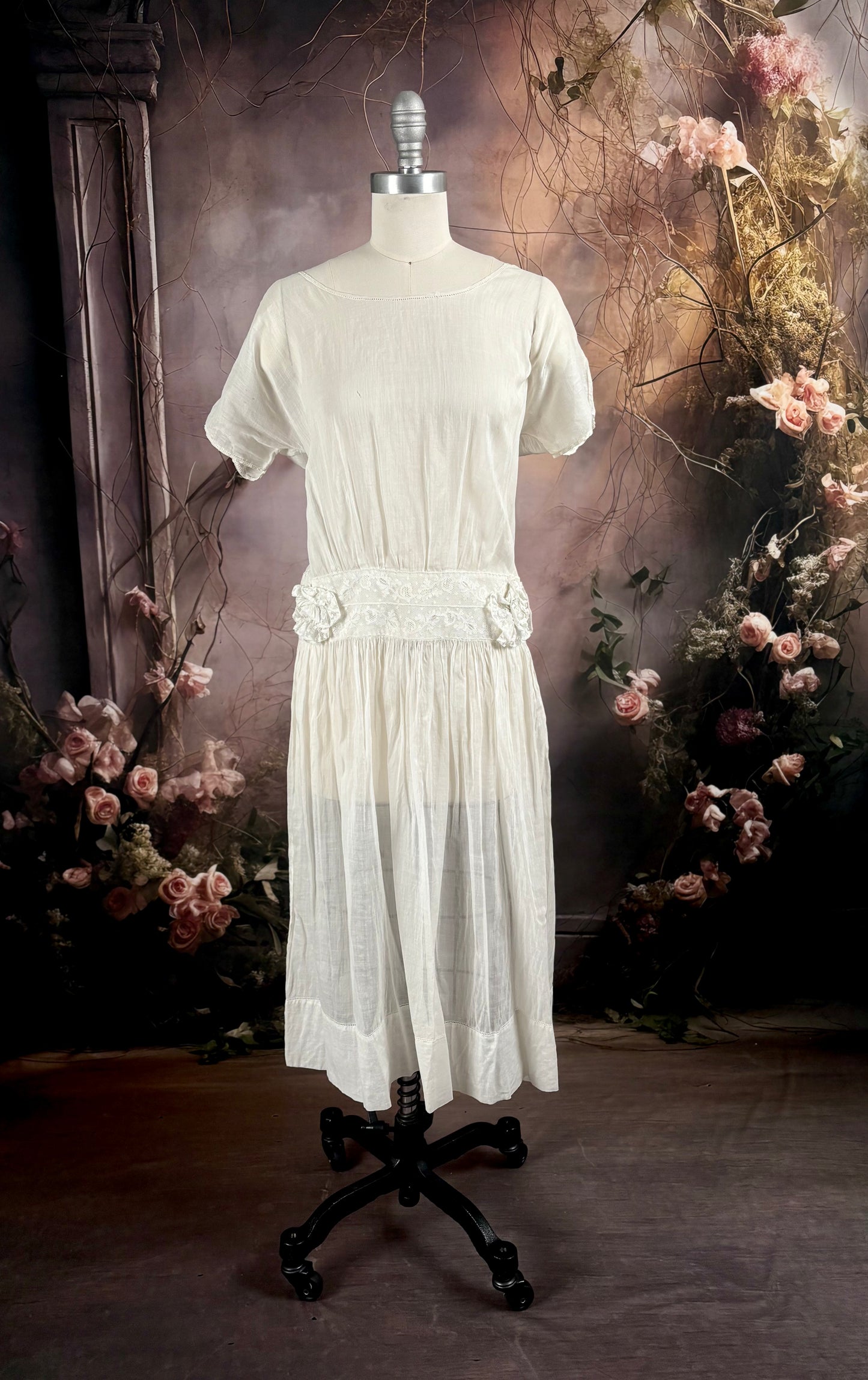 1920's Cotton Voile & Lace Dress