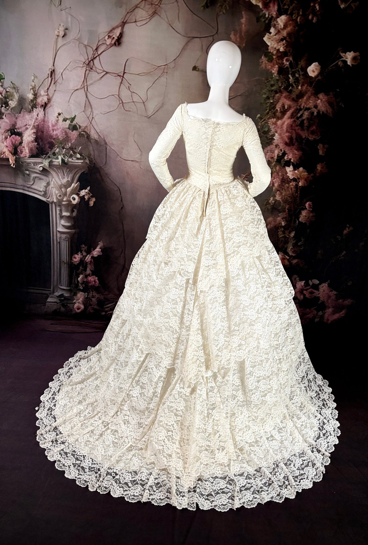 1950s Chantilly Lace Cupcake Tiered Wedding Dress & Sweeping Train