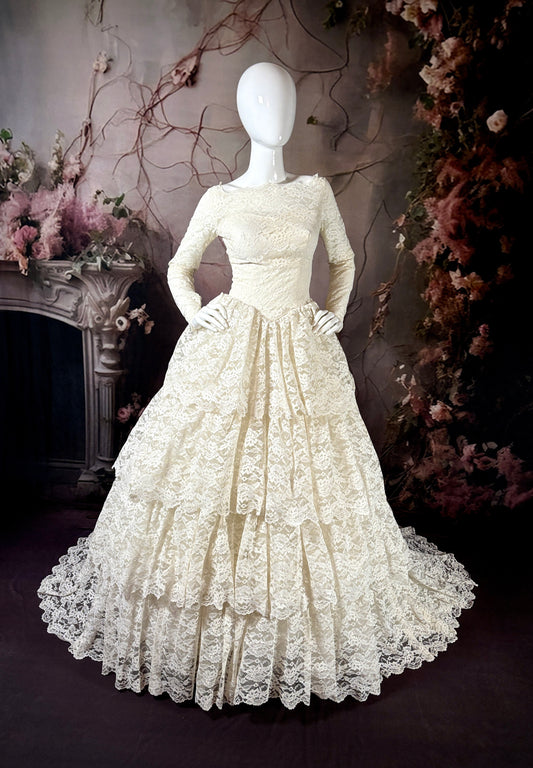 1950s Chantilly Lace Cupcake Tiered Wedding Dress & Sweeping Train
