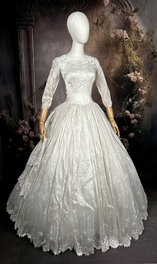 1950's Silk Embroidered Organza Wedding Dress, 3/4" Sleeves & w/Tiered train