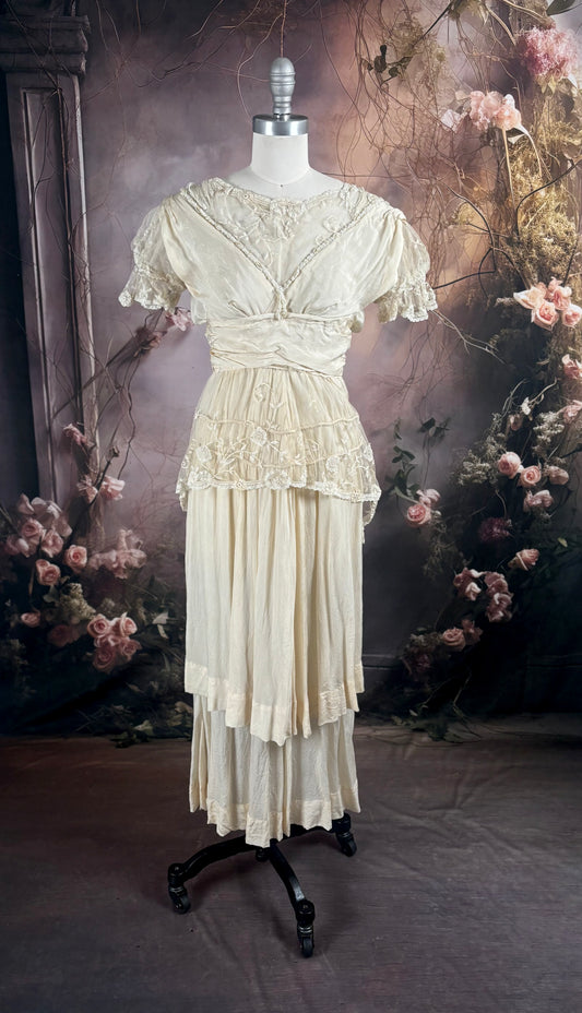 1910 Edwardian Silk Crepe & Lace Dress